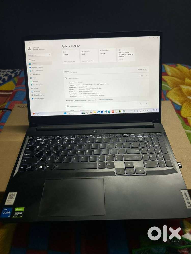 LENOVO IdeaPad Gaming 3-15IHU6 - Type 82K1
