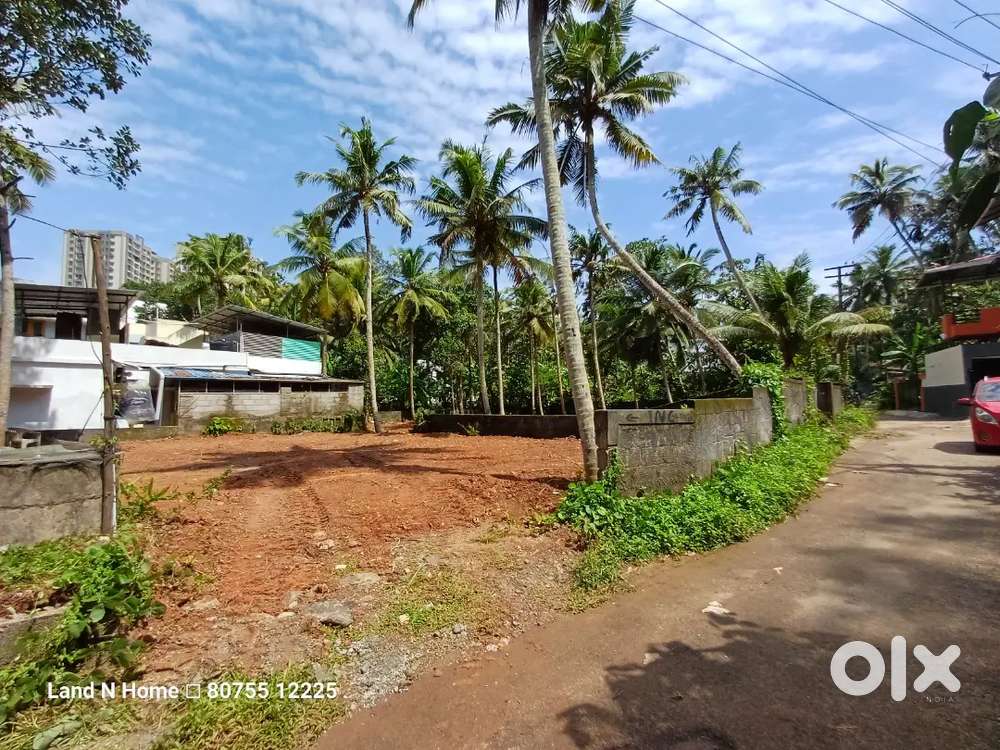 TVM.. Vazhayila 18 Cent Land Fully Partially Sale..Per Cent 8.5 Lakh..