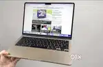 MacBook Air M2 8GB 256GB 15.3 inch Just Like New