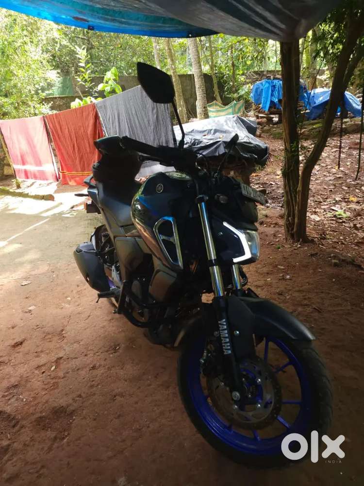 YAMAHA FZS V4 VERSION 4.0