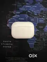 Apple AirPods Pro (Gen 1)