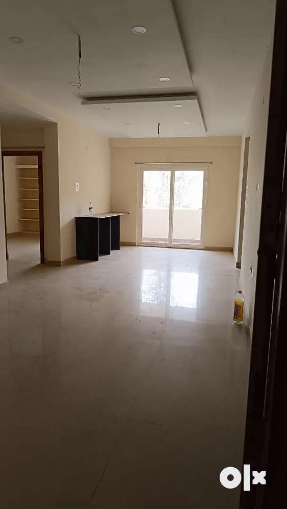 Flat for rent 1360sft east facing