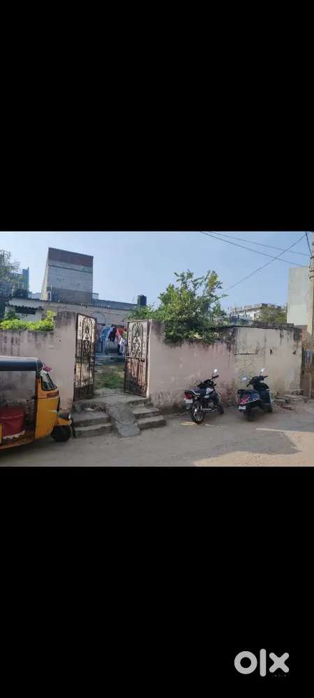 200 Sq Yards Plot for Sale –Pillar No 248  Heritage Palace Backside