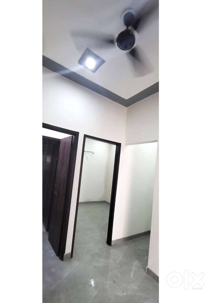 105 GAJ 2 BHK HOUSE FOR SALE