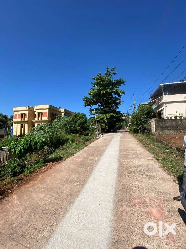 11 Cents Land in Gurunagar, Maryhill.