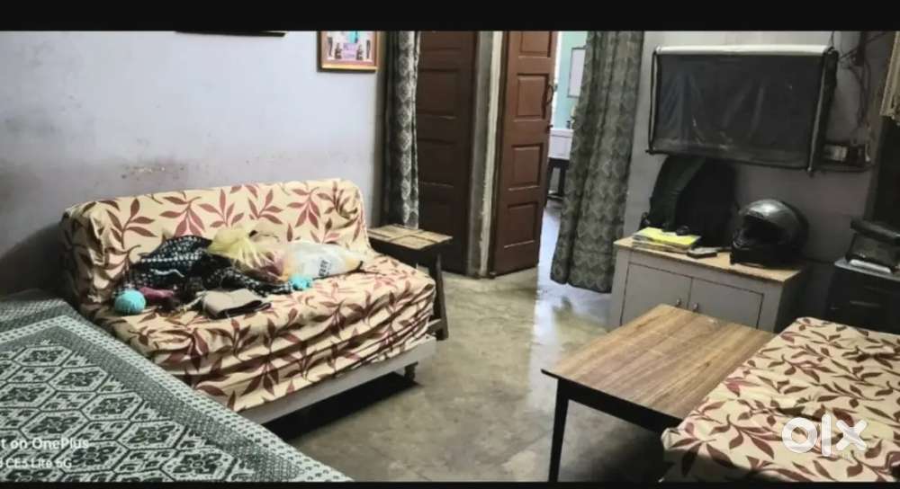 चौकाघाट पानी टंकी 2bhk फ्लैट