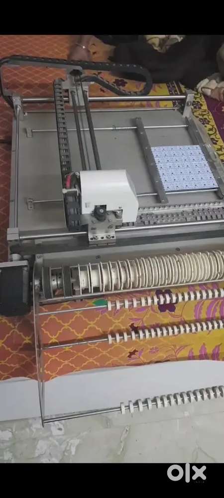 neoden tech 240a 2 spendle automatic pick n place machine.