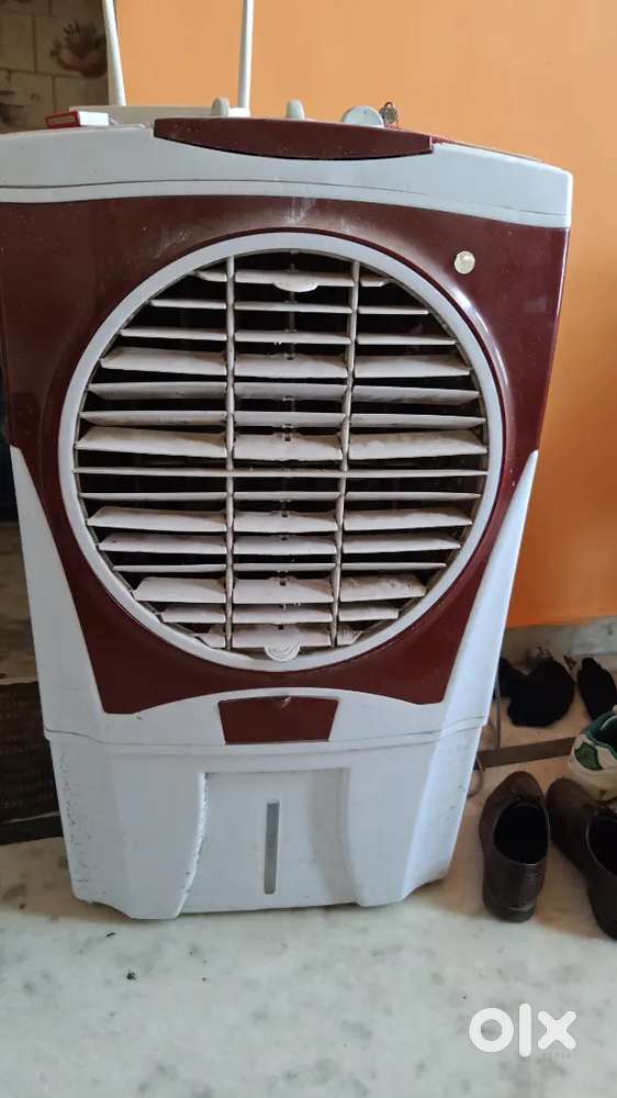 Big cooler Price Rs 4000