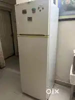 Whirlpool Fridge 300L