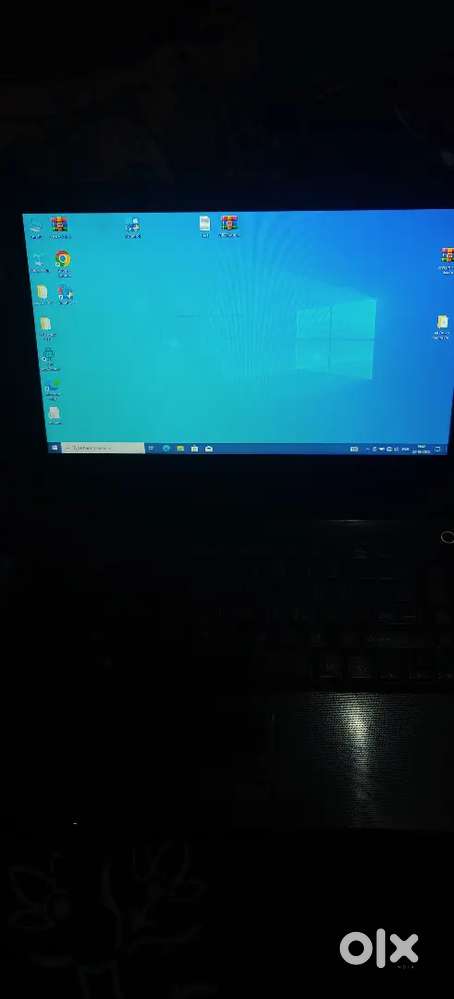Toshiba laptop i3 8gb ram ssd 256gb