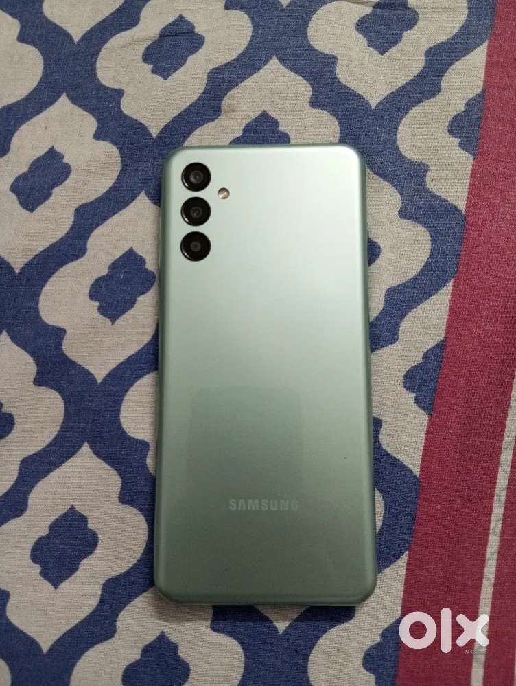 Samsung M13