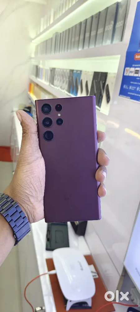 SAMSUNG S22 ULTRA BURGANDI 12/256GB AVAILABLE IN LOW PRICE