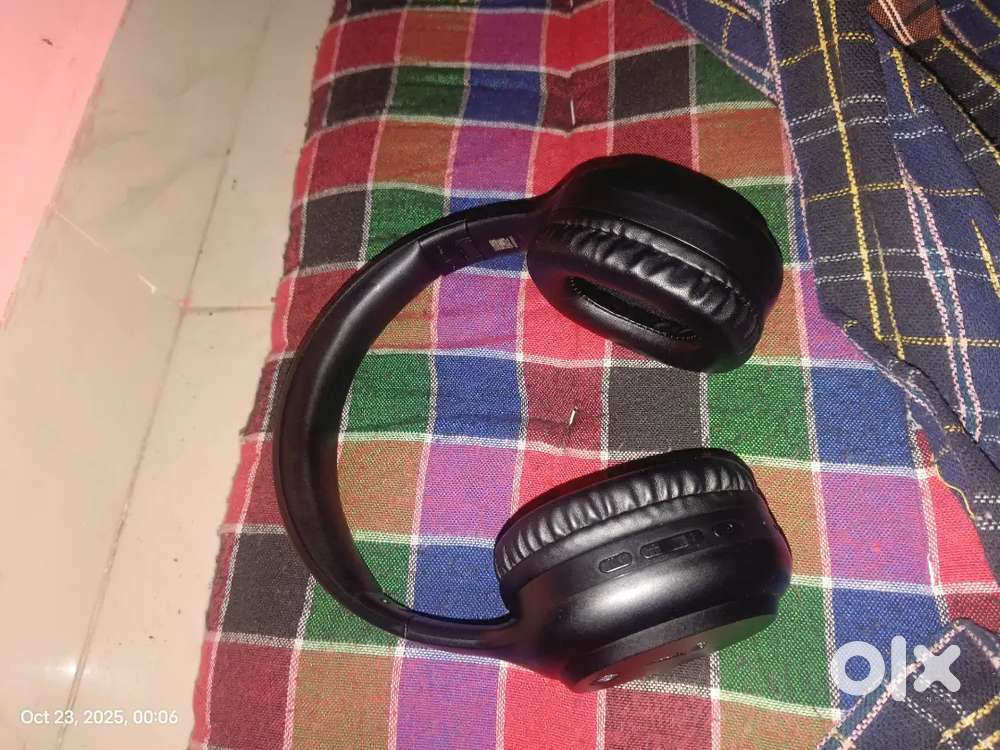 Head phone(one year warranty)