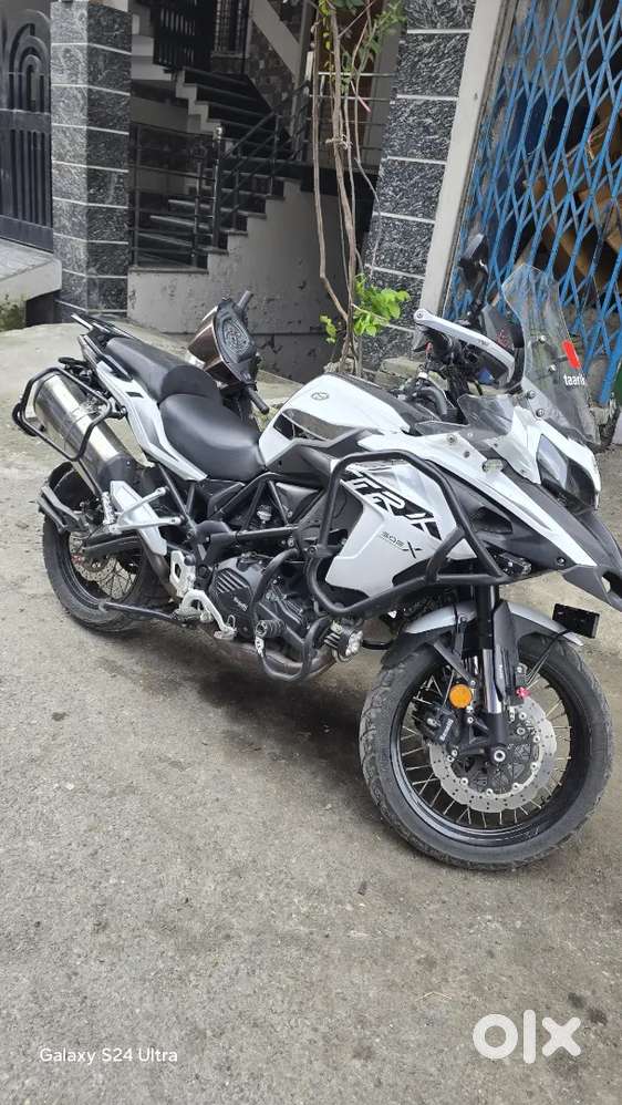 Benelli trk 502 X brand new condition