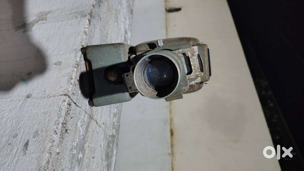 vintage Leitz Prado 250 slide projector.