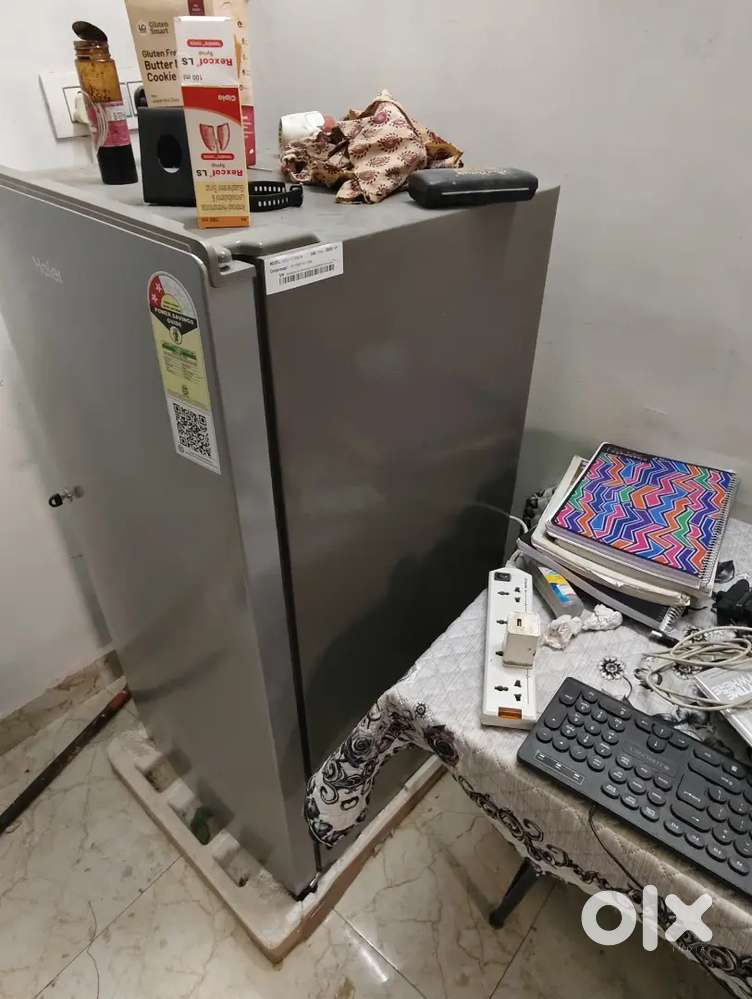 Haier 185L fridge ( in warranty)