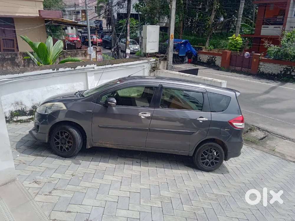 Maruti Suzuki Ertiga 2017 smart hubrid
