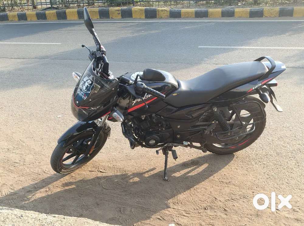  Bajaj Pulsar 125 (Red-Black) 2023 Model  Disc Brake  Single Seat