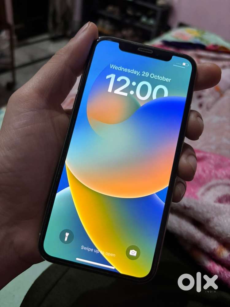 I phone X 256 gb battery 100% h