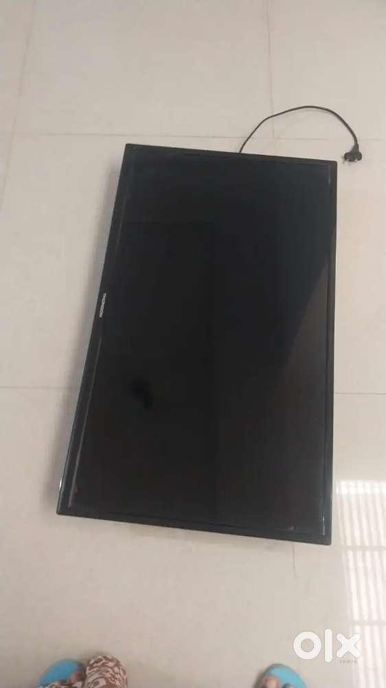 Thomson HD LED TV 80 Cm