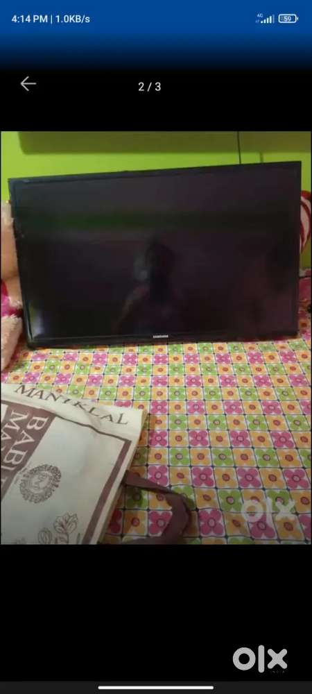 Samsung tv very less used 4- 5 years old and no problem work perfect