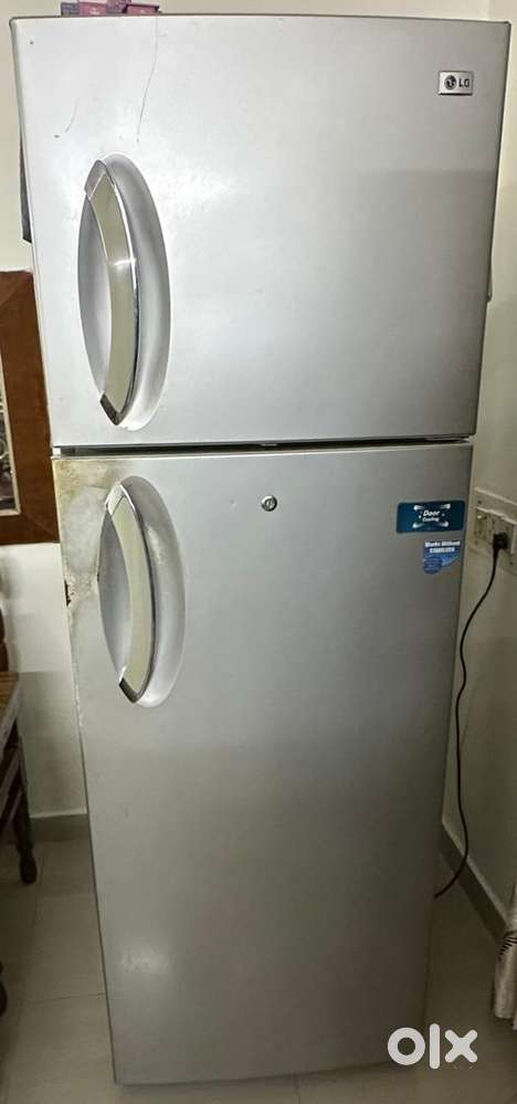 LG Double Door Refrigerator – Good Working Condition