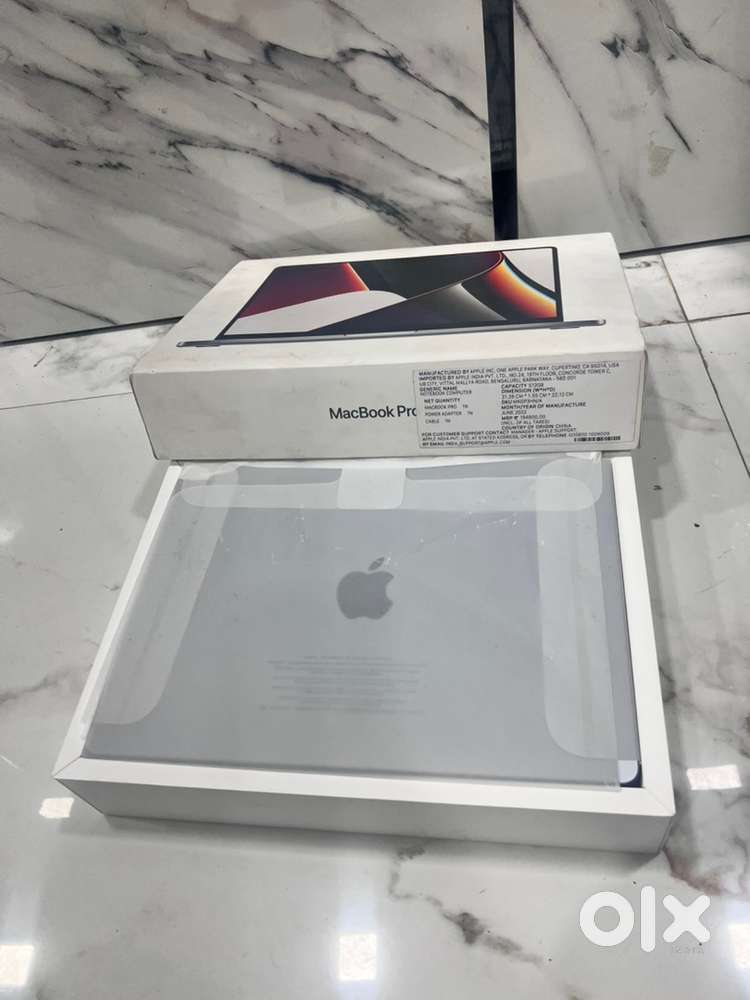 (Apple Macbook Pro 14-inch M1 pro)