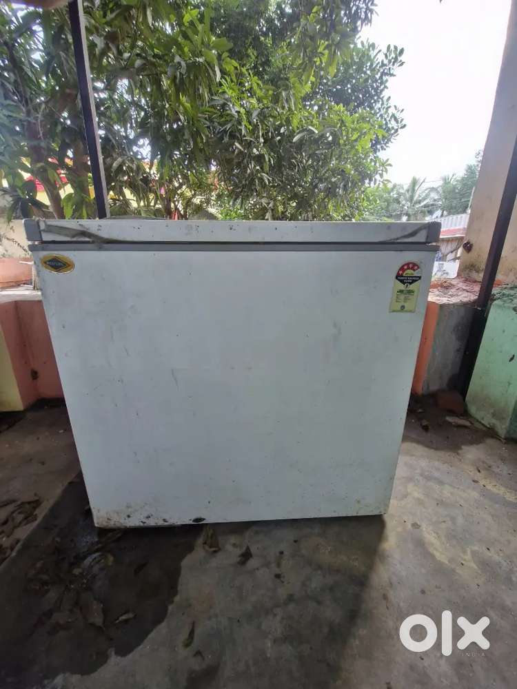 40% discount for 3 months old tiffin shop materials.