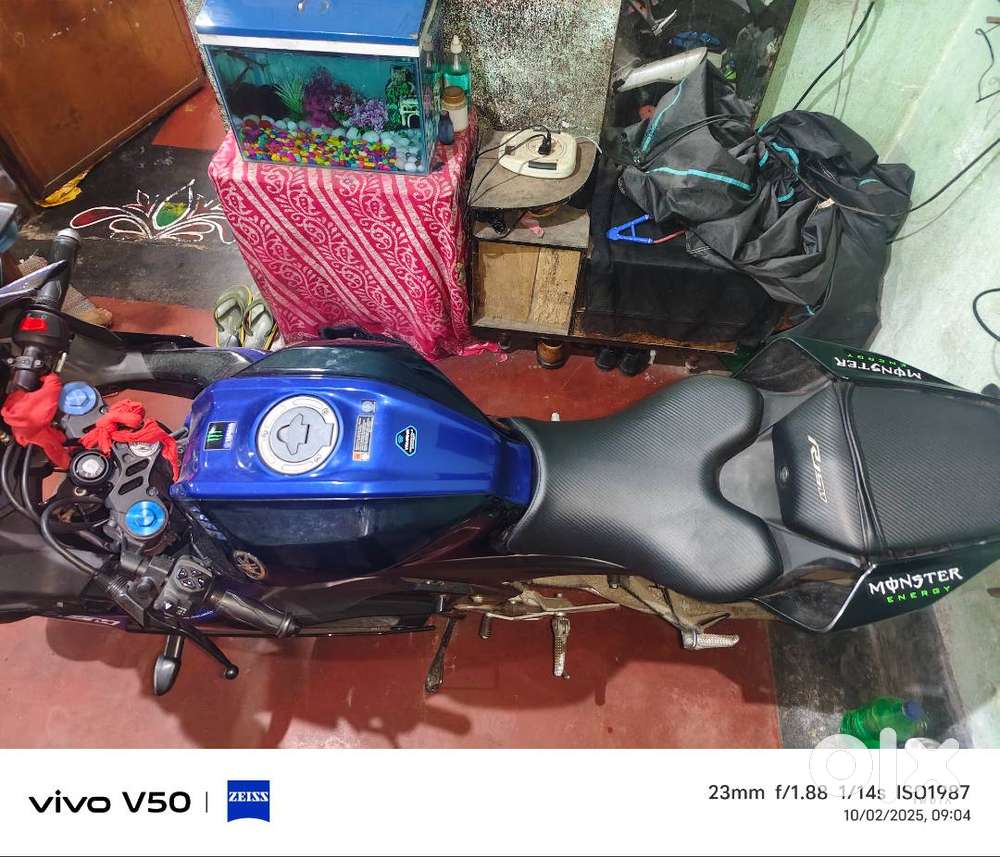 Quick shifter,tax and control,dual channel ABS, digital meter.