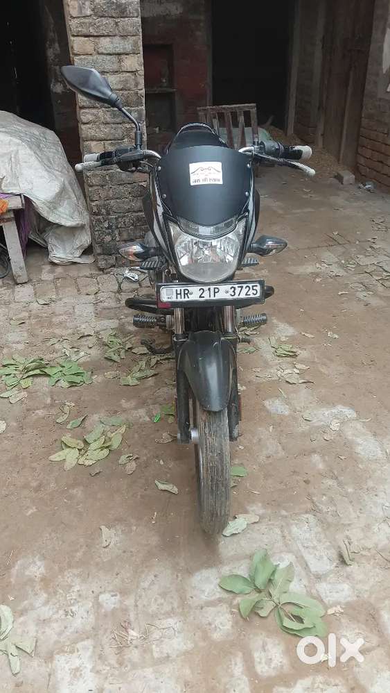 Ok condition bike Koi kami nahi hai bike me new bike leni h isliye