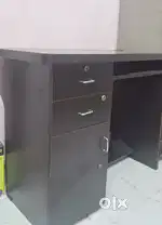 Computer table