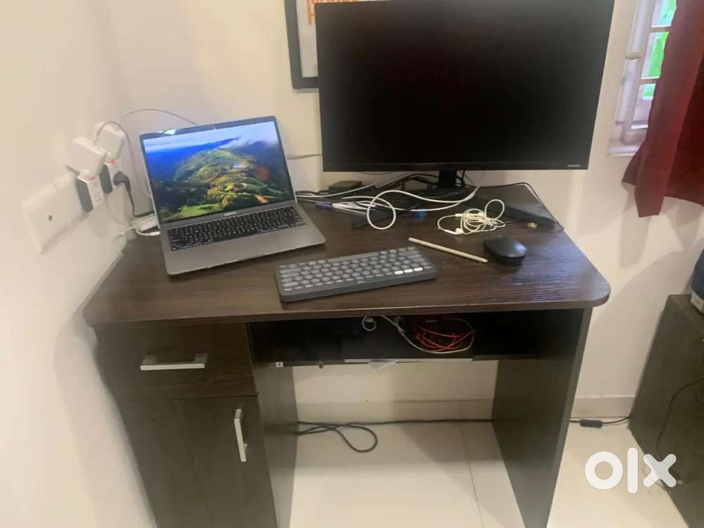 Study cum office table from Home Centre
