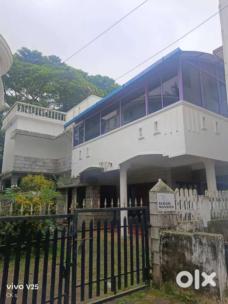 Independent house for sale