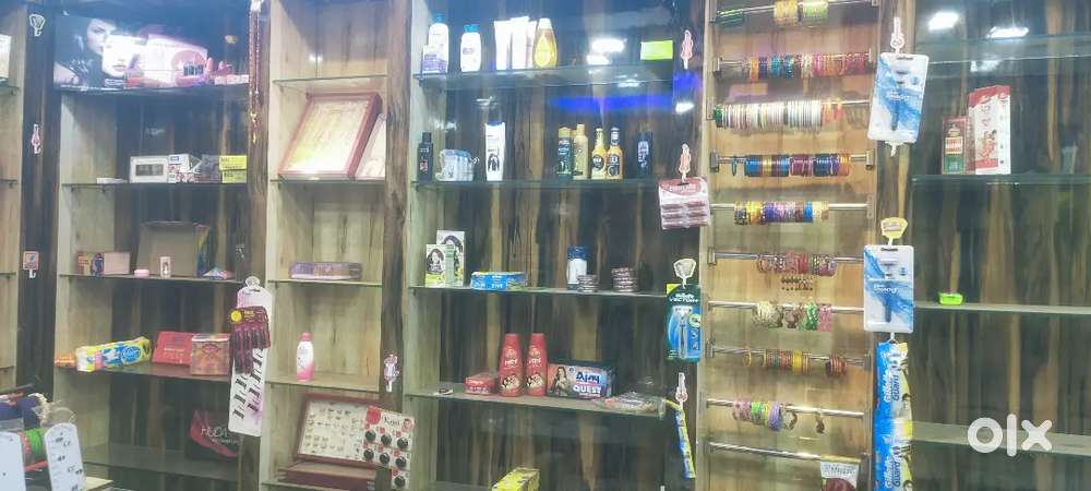 To sale my shop furniture setup