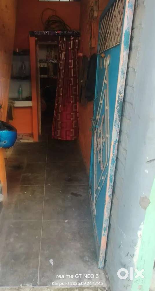 NO रजिस्ट्री, बस्ती है, 100 या 500 के स्टांप पे लिखा पड़ी होगी,