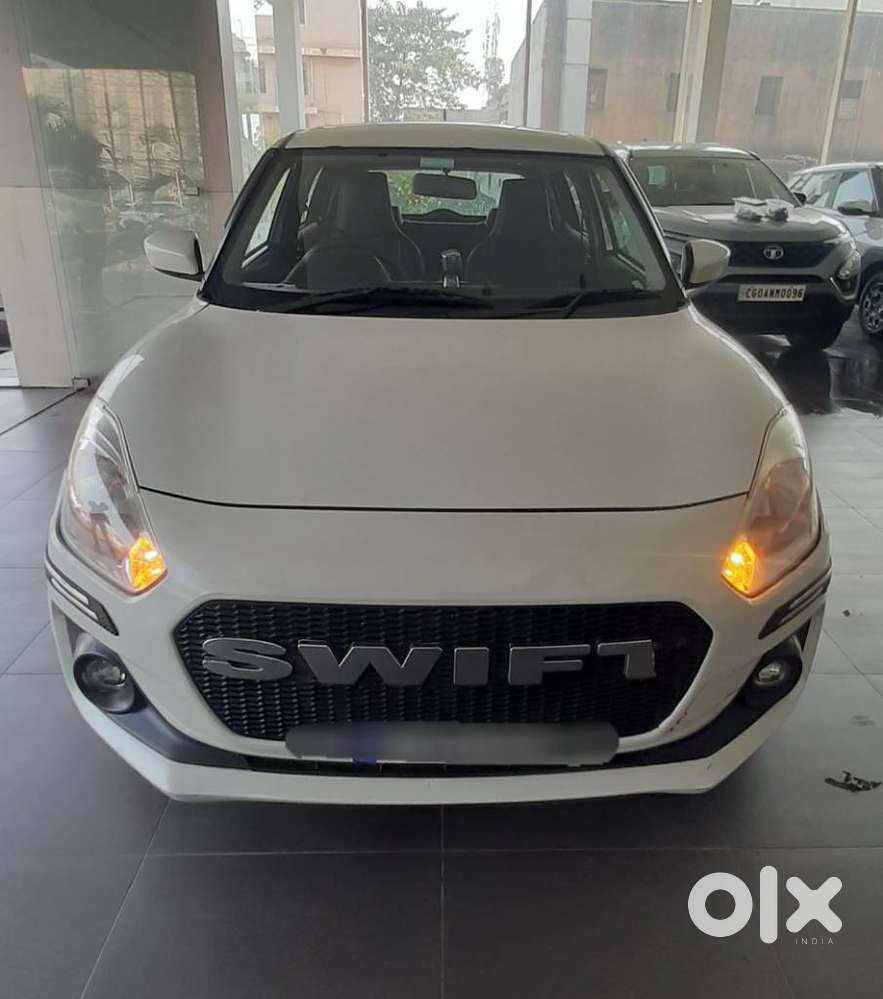 Maruti Suzuki Swift LXI Optional-O, 2017, Petrol