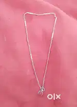 Silver Chain with Pendant – Stylish Design (5–6 grams)