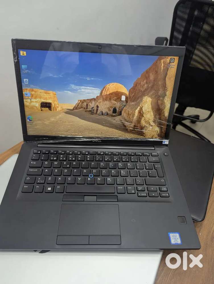 8th Generation i5 Dell Latitude 7000.Model Excellent Condition