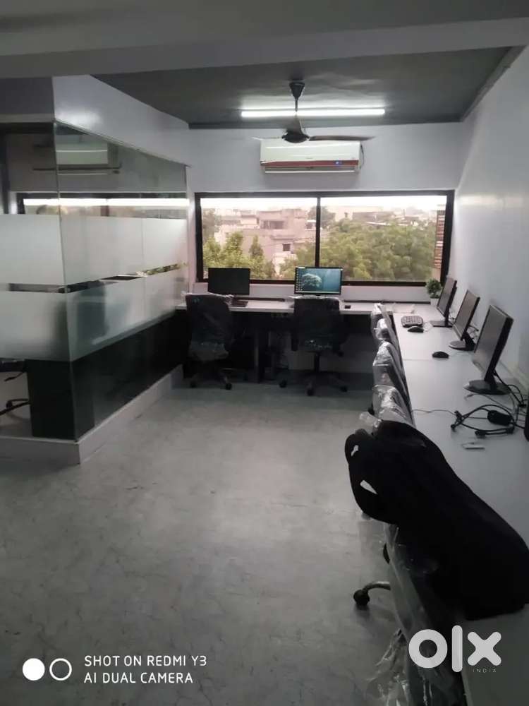 Office on rent fully furnished 2 cabin 10 seats at Mithakhali