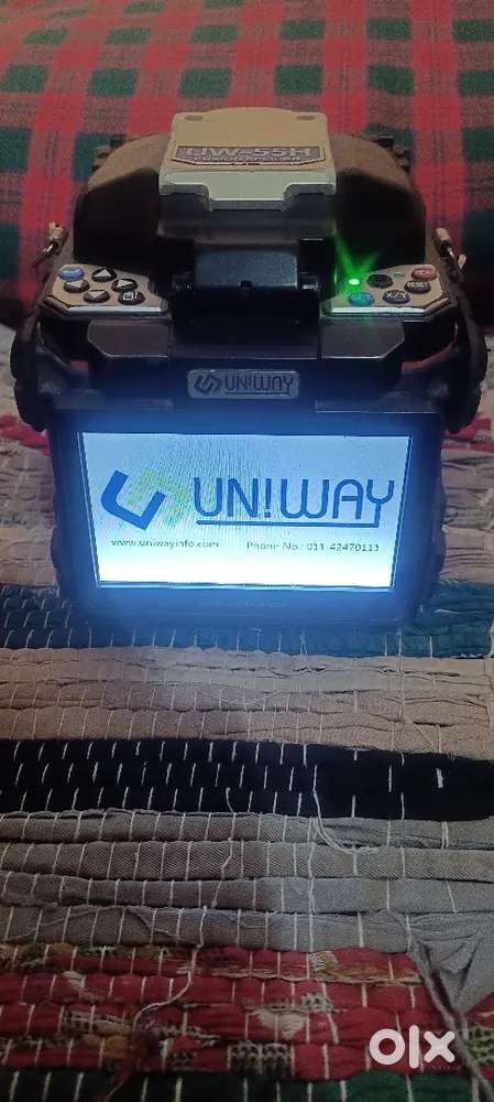 Splicing machine