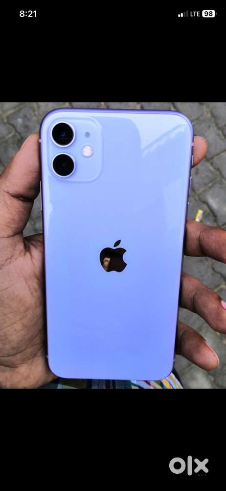 iPhone 11 64GB phone condition like new