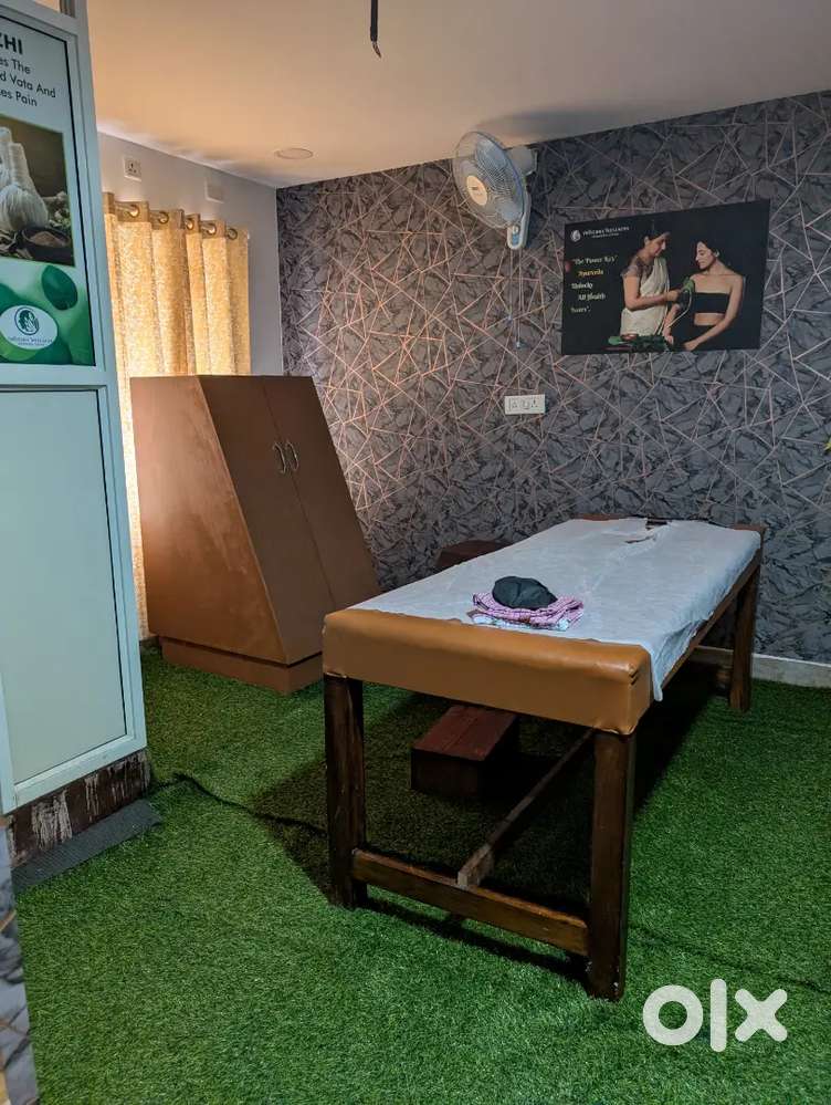 Body massage therapists  @femel