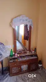 Dressing table
