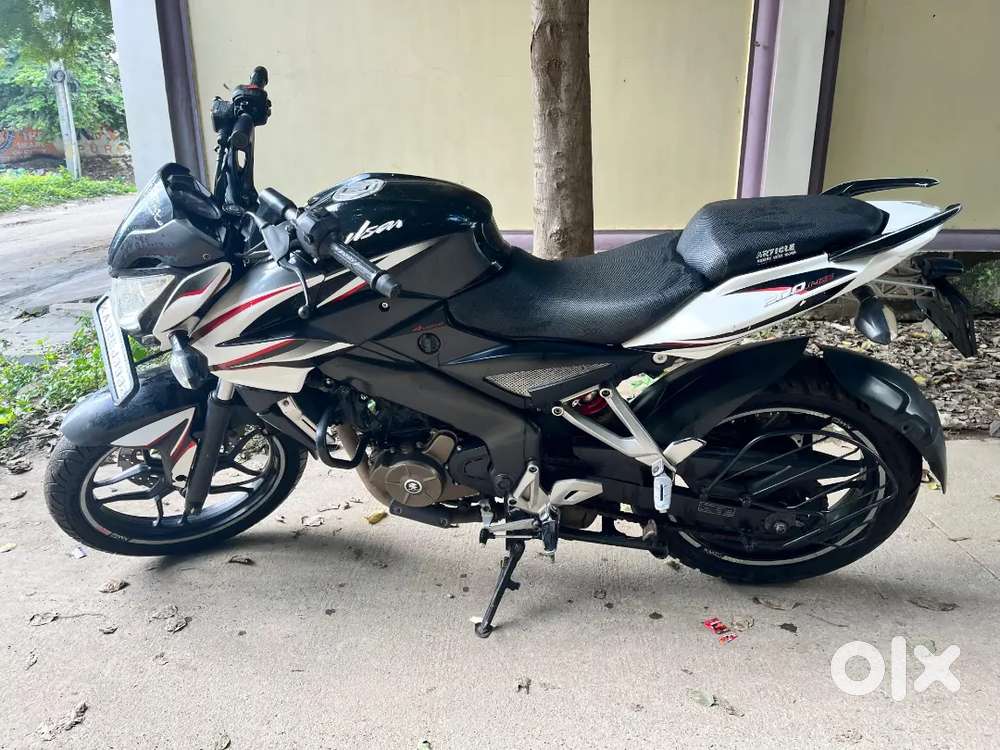 Pulsar 200ns 2015 excellent condition