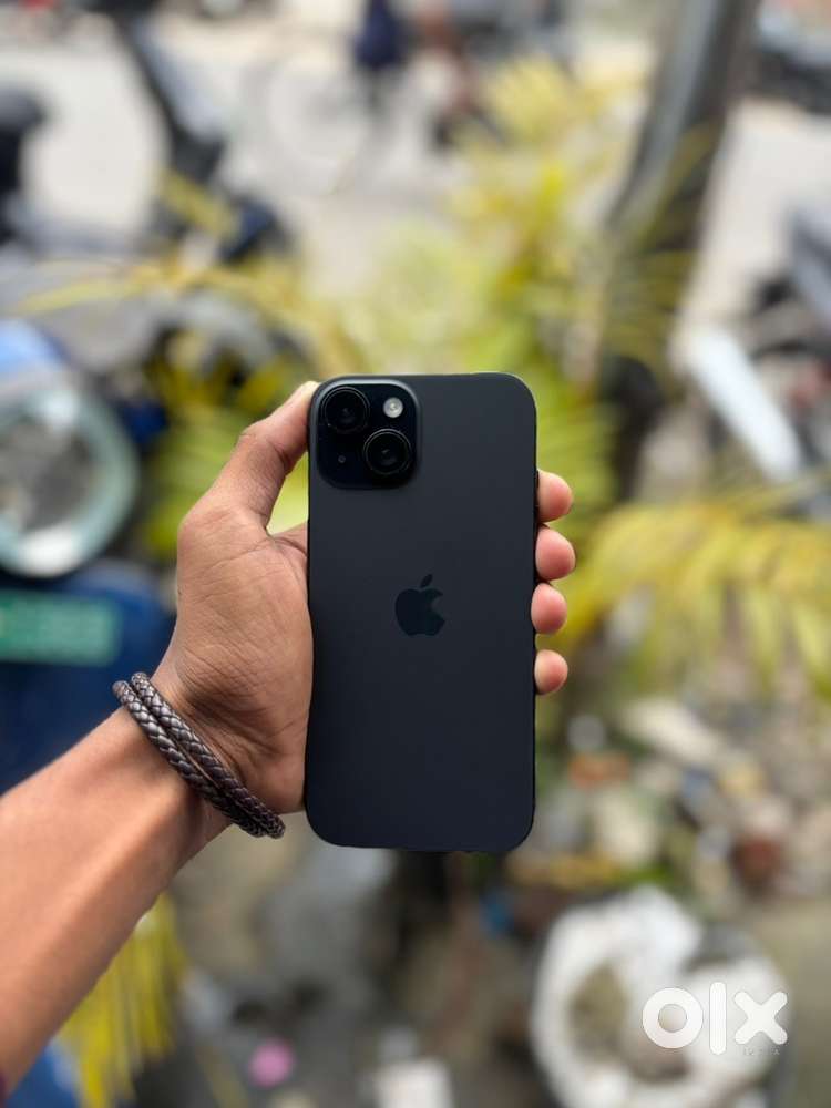 Iphone 15 (128gb) bh 93% brand new condition