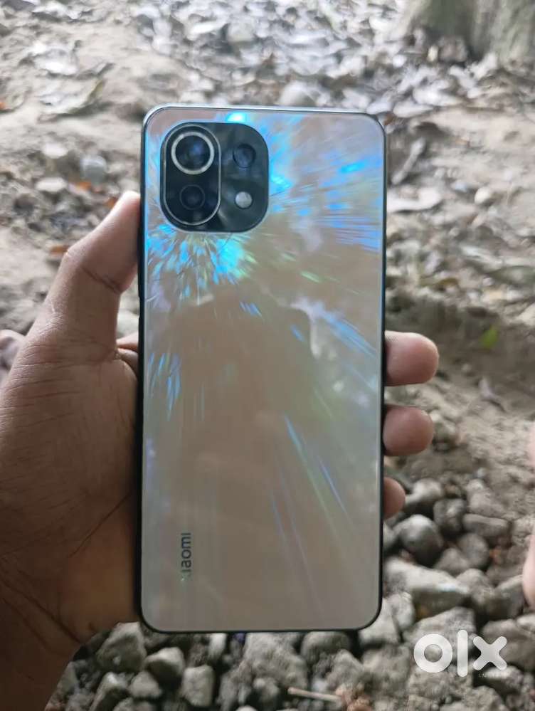 Xiaomi 11 lite Ne5g 8+5GB Ram storage 128