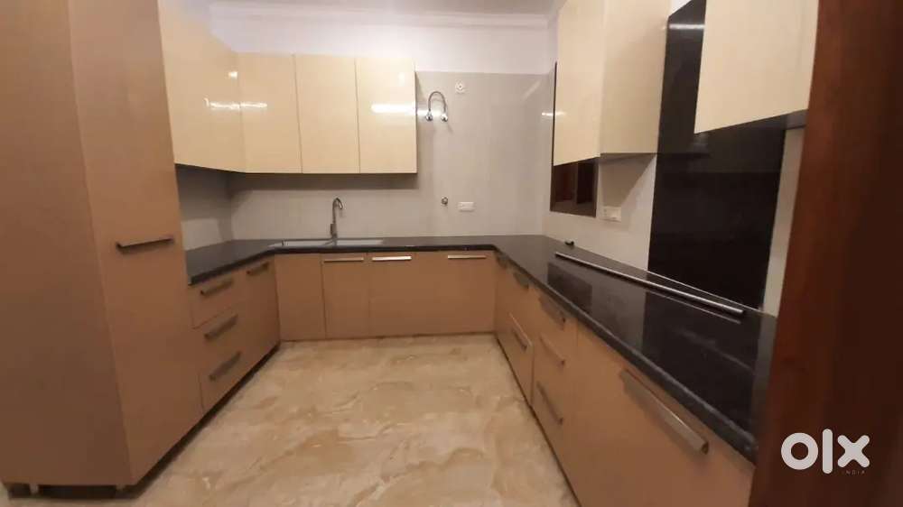 4 bhk beautiful flat available for rent near saket