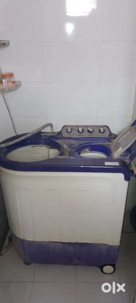 Semi Automatic washing machine