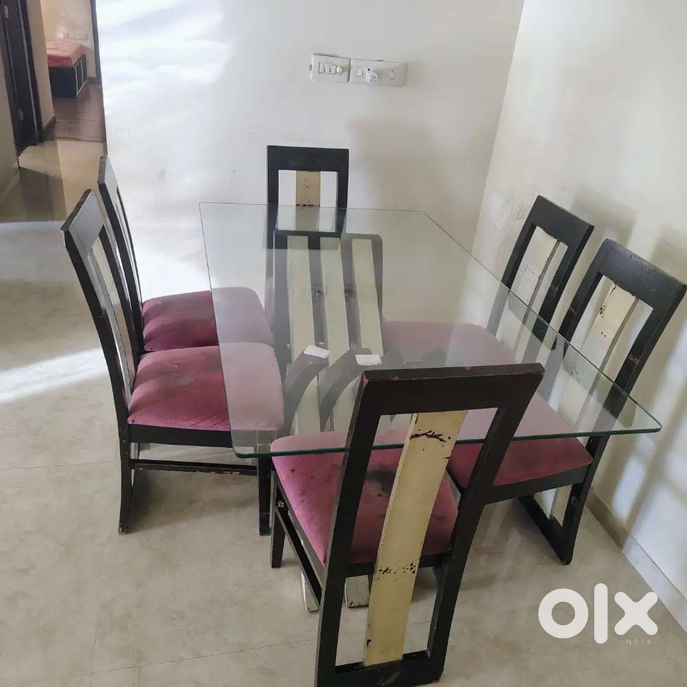 Dining table with 6 chair