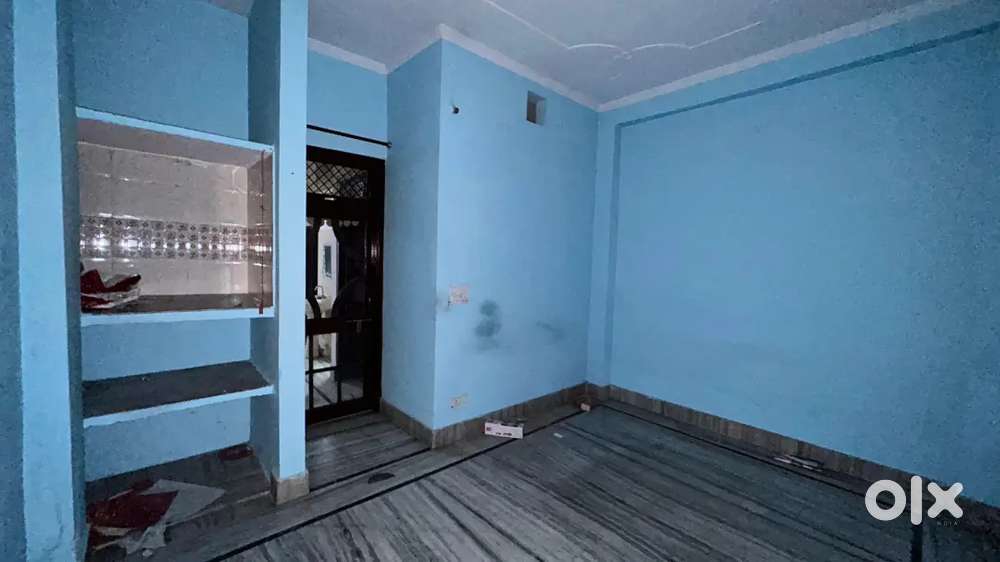 House for sale in Shivpuri near mahila vidyalaya satikund